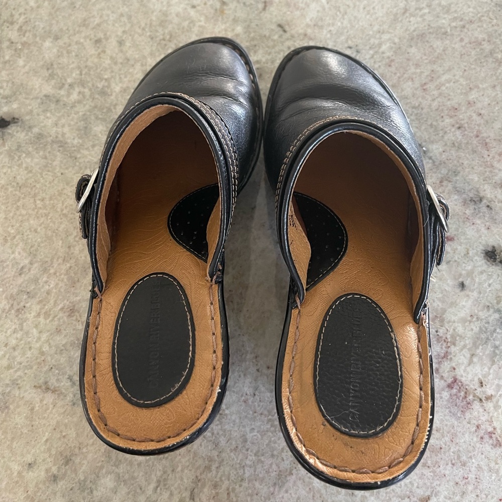 Canyon River Blues -Black Clogs